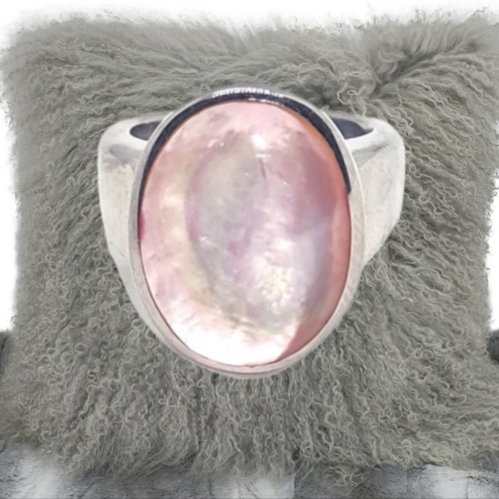 .Silver Plated Ring with Mother of Pearl